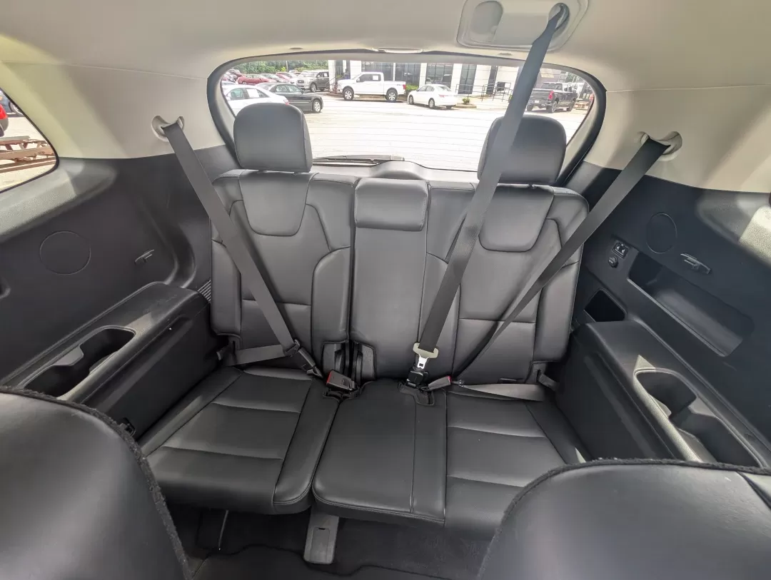 2020 /Black Kia Telluride S (5XYP64HC0LG) with an Other engine, located at 3959 U.S. 80 W, Phenix City, AL, 36870, (334) 297-4885, 32.469296, -85.135185 - ### Discover Your Next Adventure with the 2020 Kia Telluride at Gils Auto!<br /> <br /> If you're searching for the perfect vehicle to elevate your family's adventures or streamline your daily commute, look no further than the stunning **2020 Kia Telluride** available at **Gils Auto** in **Phenix Ci - Photo#11