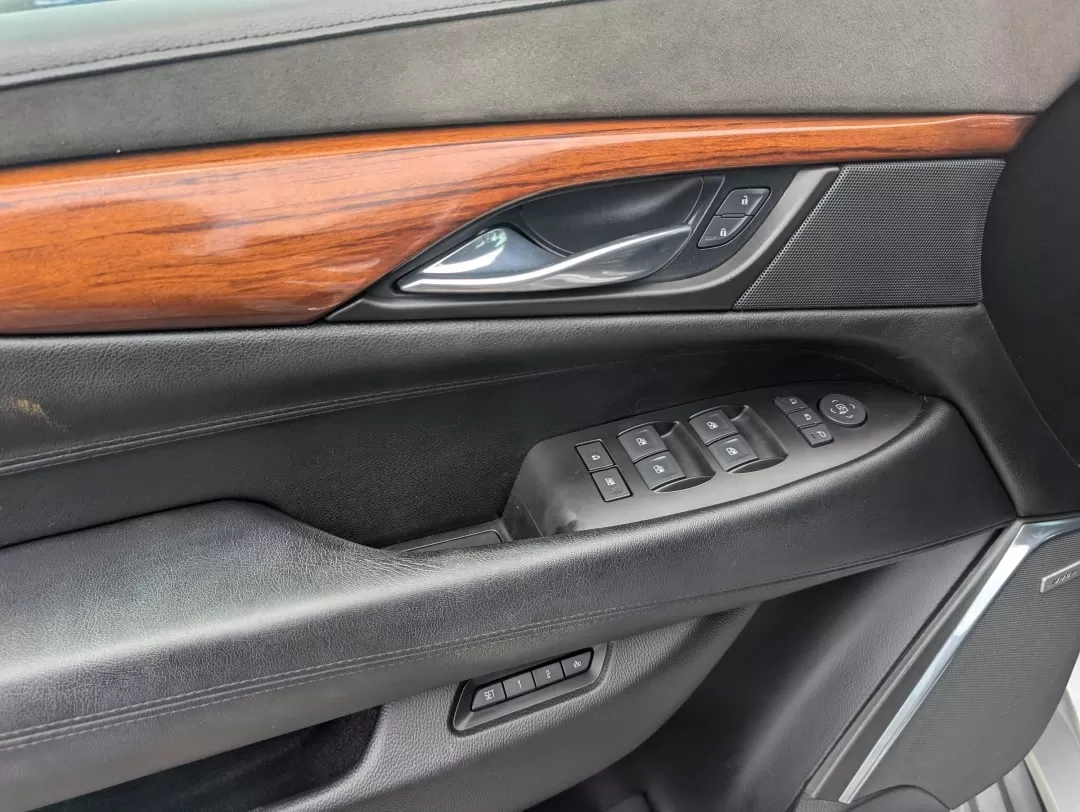 2015 /Jet Black Cadillac Escalade Luxury (1GYS3MKJ8FR) with an Other engine, located at 3959 U.S. 80 W, Phenix City, AL, 36870, (334) 297-4885, 32.469296, -85.135185 - **Elevate Your Lifestyle with the 2015 Cadillac Escalade Luxury Edition Perfect for Families and Adventurers Alike!**<br /> <br /> Discover the perfect blend of luxury, space, and power with the stunning 2015 Cadillac Escalade, now available at Gils Auto, your premier Buy Here Pay Here dealership l - Photo#8