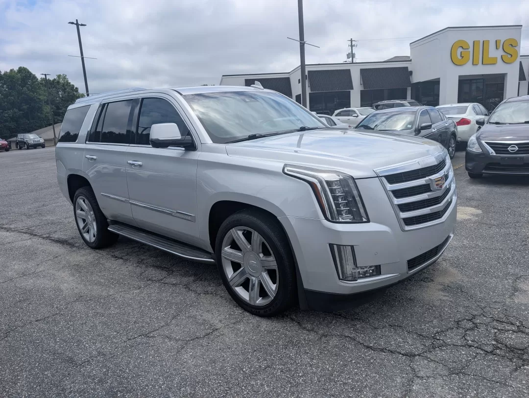 2015 /Jet Black Cadillac Escalade Luxury (1GYS3MKJ8FR) with an Other engine, located at 3959 U.S. 80 W, Phenix City, AL, 36870, (334) 297-4885, 32.469296, -85.135185 - **Elevate Your Lifestyle with the 2015 Cadillac Escalade Luxury Edition Perfect for Families and Adventurers Alike!**<br /> <br /> Discover the perfect blend of luxury, space, and power with the stunning 2015 Cadillac Escalade, now available at Gils Auto, your premier Buy Here Pay Here dealership l - Photo#2