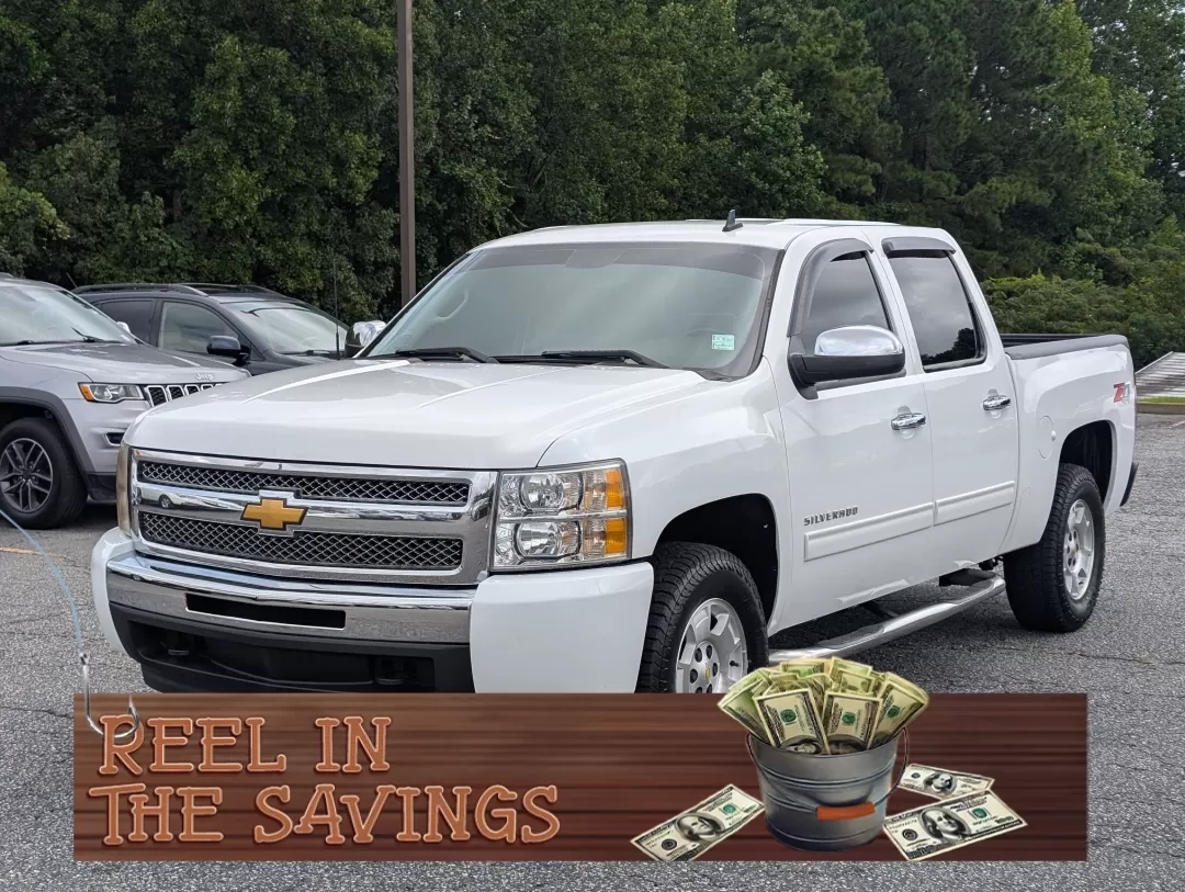 2013 /Light Cashmere/Dark Cashmere Chevrolet Silverado 1500 LT (3GCPKSE75DG) with an Other engine, located at 3959 U.S. 80 W, Phenix City, AL, 36870, (334) 297-4885, 32.469296, -85.135185 - **Elevate Your Adventures with the 2013 Chevrolet Silverado 1500 LT at Gils Auto in Phenix City, AL!**<br /> <br /> Are you ready to take your weekend getaways or daily commutes to the next level? The 2013 Chevrolet Silverado 1500 LT is the perfect companion for those who value reliability and perfo - Photo#0