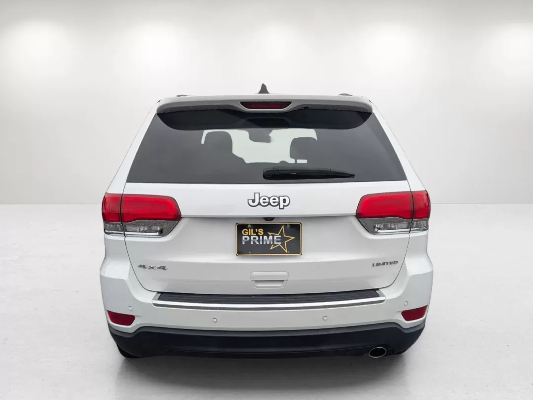 2018 /Black Jeep Grand Cherokee Limited (1C4RJFBG7JC) with an Other engine, located at 3959 U.S. 80 W, Phenix City, AL, 36870, (334) 297-4885, 32.469296, -85.135185 - **Unleash Your Adventurous Spirit with the 2018 Jeep Grand Cherokee Limited at Gils Auto in Phenix City, AL**<br /> <br /> Are you ready to elevate your driving experience? Whether you're navigating the streets of Phenix City or embarking on a weekend adventure into the great outdoors, the 2018 Jeep - Photo#5