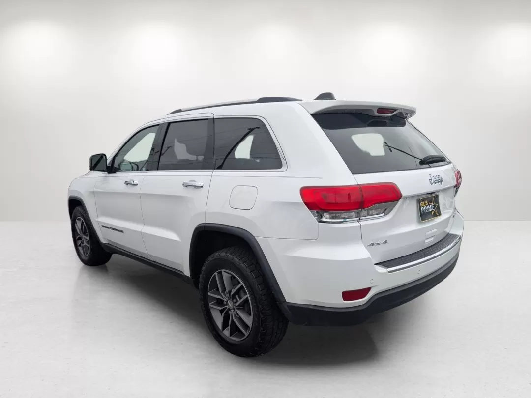 2018 /Black Jeep Grand Cherokee Limited (1C4RJFBG7JC) with an Other engine, located at 3959 U.S. 80 W, Phenix City, AL, 36870, (334) 297-4885, 32.469296, -85.135185 - **Unleash Your Adventurous Spirit with the 2018 Jeep Grand Cherokee Limited at Gils Auto in Phenix City, AL**<br /> <br /> Are you ready to elevate your driving experience? Whether you're navigating the streets of Phenix City or embarking on a weekend adventure into the great outdoors, the 2018 Jeep - Photo#6