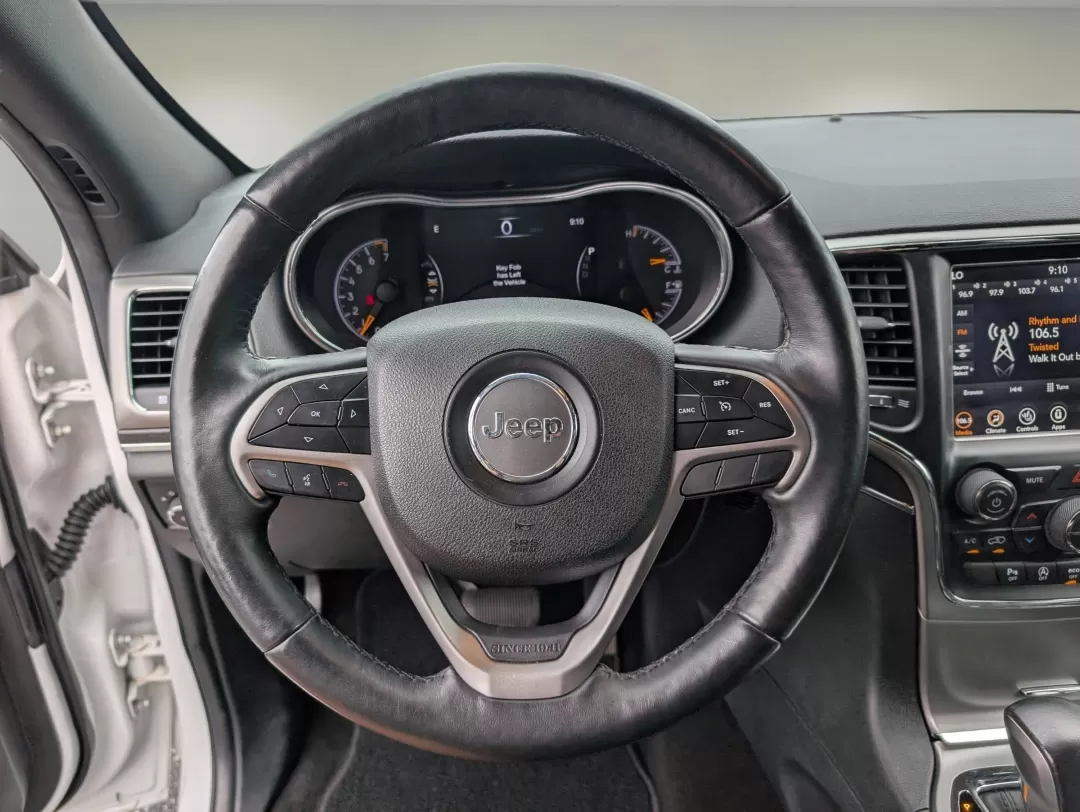 2018 /Black Jeep Grand Cherokee Limited (1C4RJFBG7JC) with an Other engine, located at 3959 U.S. 80 W, Phenix City, AL, 36870, (334) 297-4885, 32.469296, -85.135185 - **Unleash Your Adventurous Spirit with the 2018 Jeep Grand Cherokee Limited at Gils Auto in Phenix City, AL**<br /> <br /> Are you ready to elevate your driving experience? Whether you're navigating the streets of Phenix City or embarking on a weekend adventure into the great outdoors, the 2018 Jeep - Photo#15