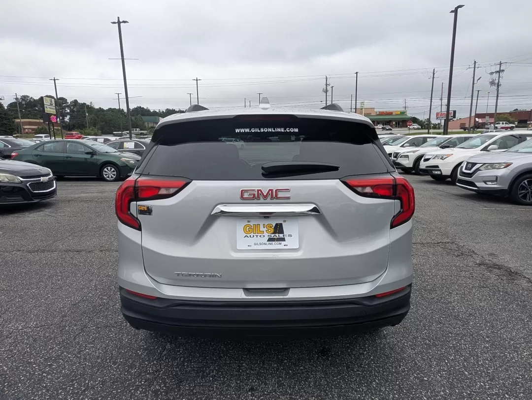 2018 /Medium Ash Gray/Jet Black GMC Terrain SLE (3GKALMEV9JL) with an Other engine, located at 3959 U.S. 80 W, Phenix City, AL, 36870, (334) 297-4885, 32.469296, -85.135185 - Discover the perfect blend of comfort, style, and functionality with the 2018 GMC Terrain SLE, now available at Gils Auto in Phenix City, AL. This stylish SUV is designed for your family's adventures-whether you're navigating the daily commute, enjoying weekend getaways, or tackling outdoor excursio - Photo#5