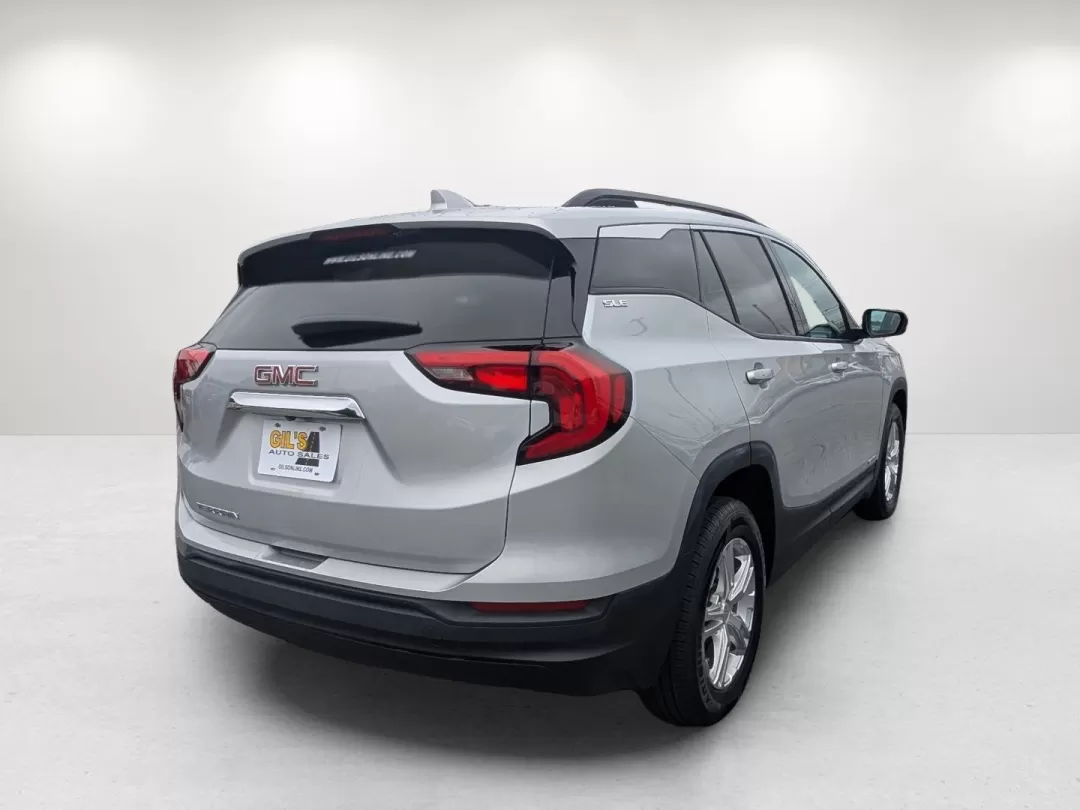2018 /Medium Ash Gray/Jet Black GMC Terrain SLE (3GKALMEV9JL) with an Other engine, located at 7000 Northlake Connector, Columbus, GA, 31904, (706) 987-8085, 32.524975, -84.978134 - Discover the perfect blend of comfort, style, and functionality with the 2018 GMC Terrain SLE, now available at Gils Auto in Phenix City, AL. This stylish SUV is designed for your family's adventures-whether you're navigating the daily commute, enjoying weekend getaways, or tackling outdoor excursio - Photo#4