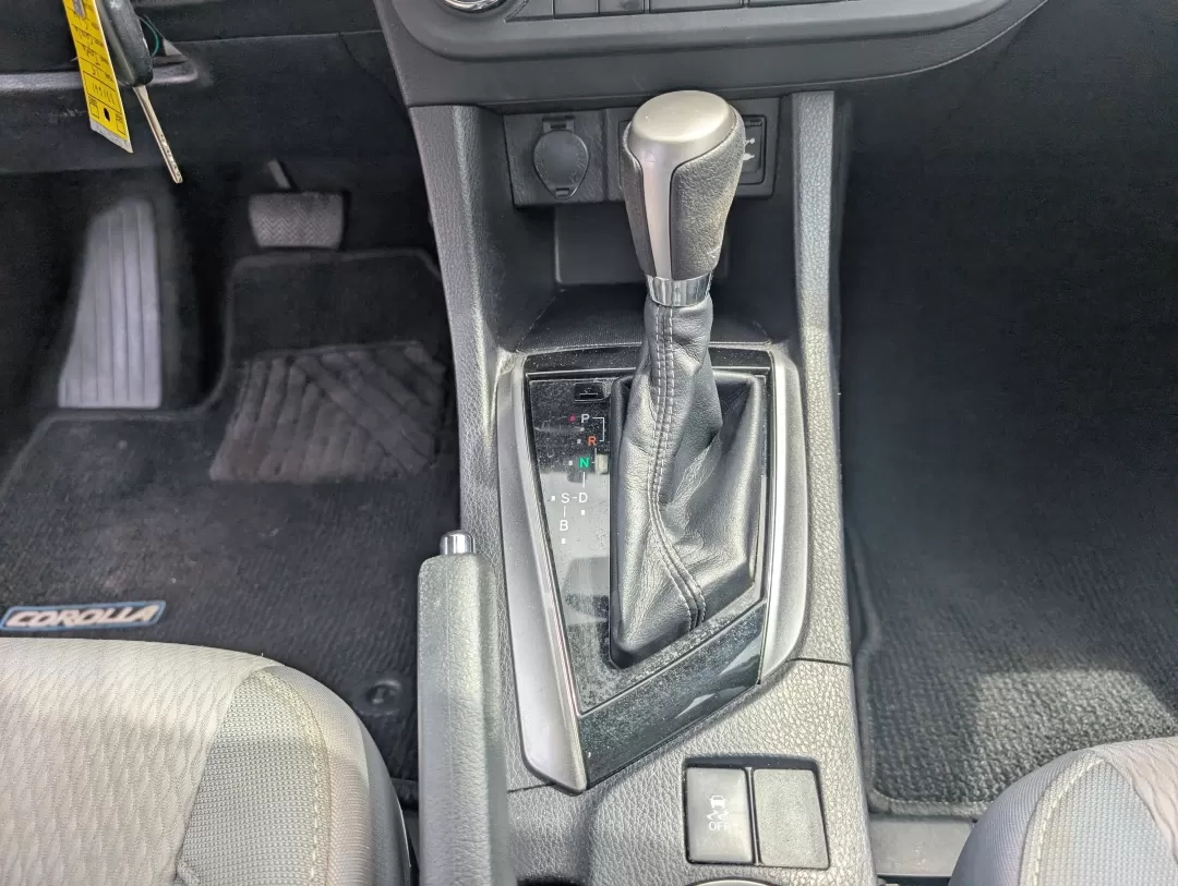 2015 Toyota Corolla LE (2T1BURHE8FC) with an Other engine, located at 3959 U.S. 80 W, Phenix City, AL, 36870, (334) 297-4885, 32.469296, -85.135185 - **Explore Life with a 2015 Toyota Corolla LE at Gils Auto Your Gateway to Affordable Automotive Solutions in Phenix City, AL!**<br /> <br /> Are you ready to elevate your daily commute or embark on weekend adventures without breaking the bank? Look no further than the 2015 Toyota Corolla LE, an ide - Photo#13