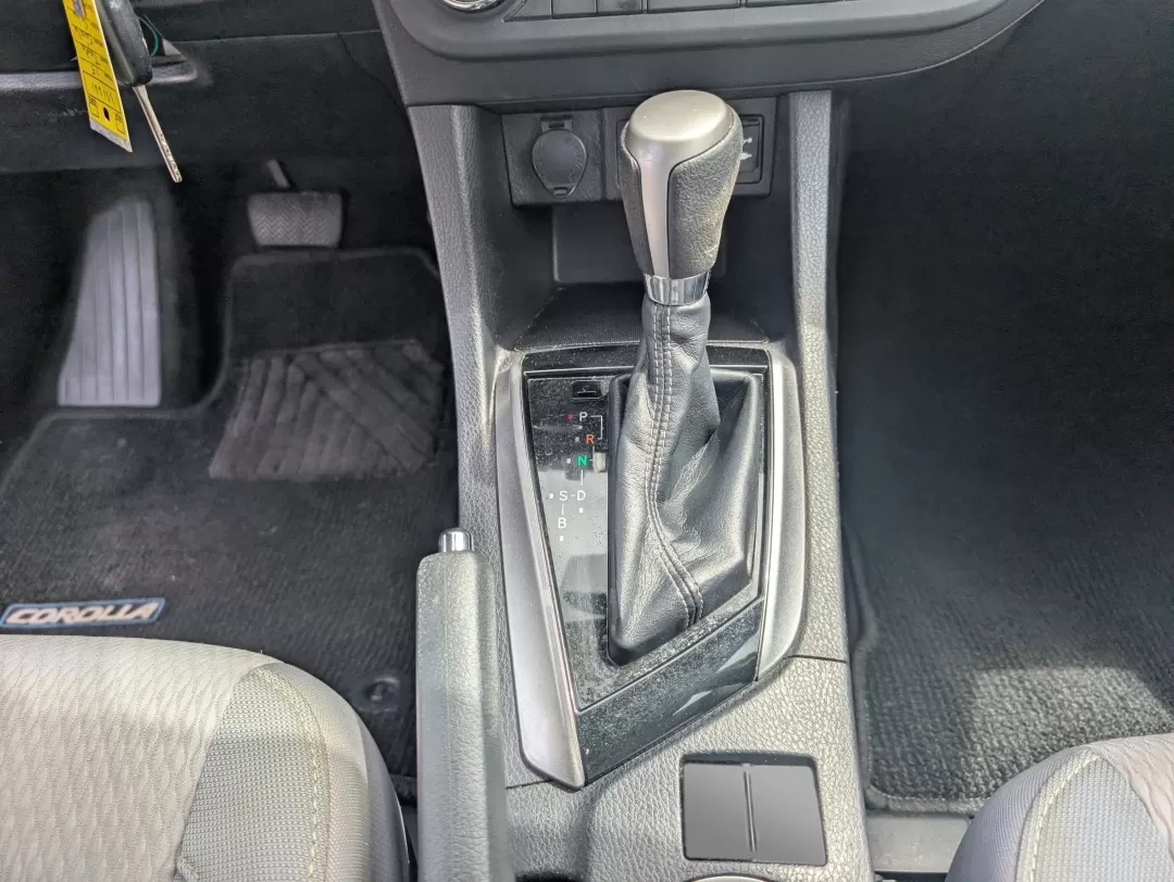 2015 Toyota Corolla LE (2T1BURHE8FC) with an Other engine, located at 3959 U.S. 80 W, Phenix City, AL, 36870, (334) 297-4885, 32.469296, -85.135185 - **Explore Life with a 2015 Toyota Corolla LE at Gils Auto Your Gateway to Affordable Automotive Solutions in Phenix City, AL!**<br /> <br /> Are you ready to elevate your daily commute or embark on weekend adventures without breaking the bank? Look no further than the 2015 Toyota Corolla LE, an ide - Photo#14
