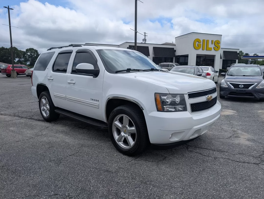 2011 /Light Cashmere/Dark Cashmere Chevrolet Tahoe LT (1GNSKBE04BR) with an Other engine, located at 3959 U.S. 80 W, Phenix City, AL, 36870, (334) 297-4885, 32.469296, -85.135185 - **Adventure Awaits: 2011 Chevrolet Tahoe LT Available Now!** <br /> <br /> Are you ready to elevate your family adventures or weekend getaways? Look no further than this stunning 2011 Chevrolet Tahoe LT, a perfect companion for growing families, city commuters, or outdoor enthusiasts. With its spac - Photo#2
