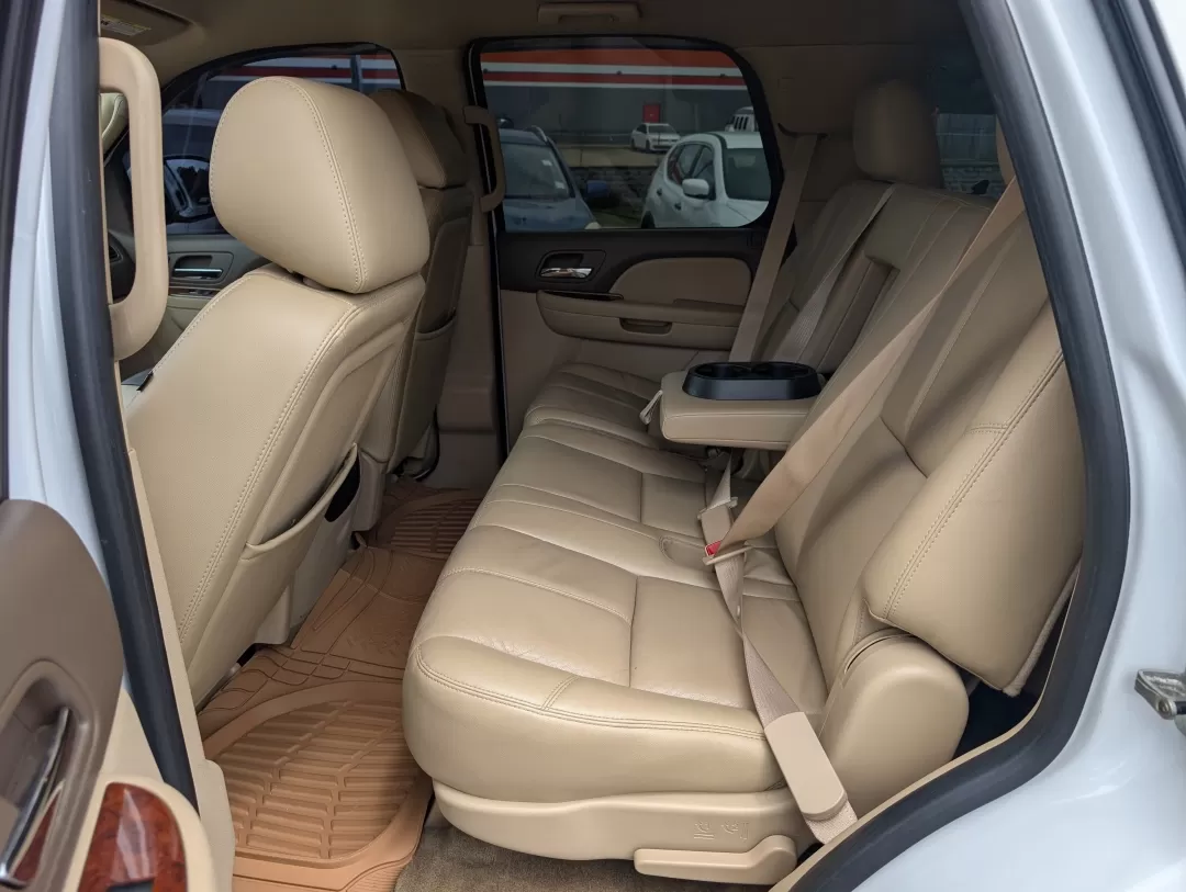 2011 /Light Cashmere/Dark Cashmere Chevrolet Tahoe LT (1GNSKBE04BR) with an Other engine, located at 3959 U.S. 80 W, Phenix City, AL, 36870, (334) 297-4885, 32.469296, -85.135185 - **Adventure Awaits: 2011 Chevrolet Tahoe LT Available Now!** <br /> <br /> Are you ready to elevate your family adventures or weekend getaways? Look no further than this stunning 2011 Chevrolet Tahoe LT, a perfect companion for growing families, city commuters, or outdoor enthusiasts. With its spac - Photo#10