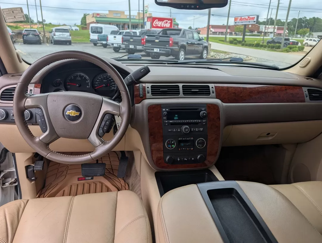 2011 /Light Cashmere/Dark Cashmere Chevrolet Tahoe LT (1GNSKBE04BR) with an Other engine, located at 3959 U.S. 80 W, Phenix City, AL, 36870, (334) 297-4885, 32.469296, -85.135185 - **Adventure Awaits: 2011 Chevrolet Tahoe LT Available Now!** <br /> <br /> Are you ready to elevate your family adventures or weekend getaways? Look no further than this stunning 2011 Chevrolet Tahoe LT, a perfect companion for growing families, city commuters, or outdoor enthusiasts. With its spac - Photo#12