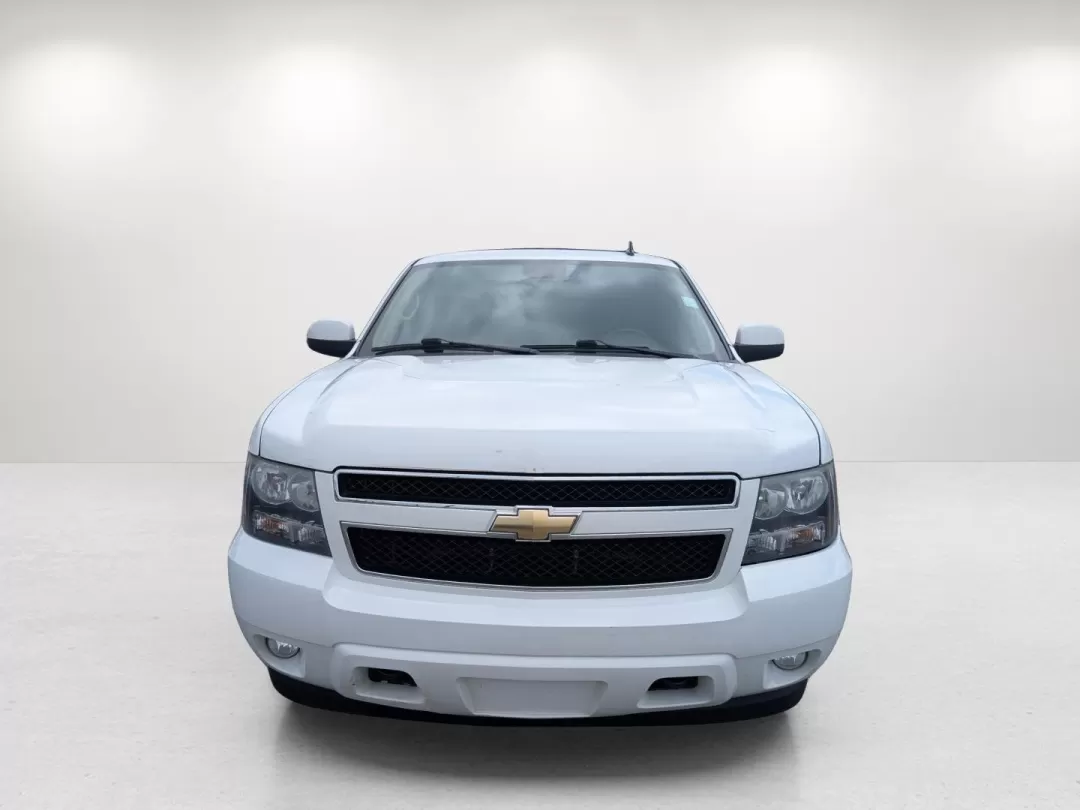 2011 /Light Cashmere/Dark Cashmere Chevrolet Tahoe LT (1GNSKBE04BR) with an Other engine, located at 3959 U.S. 80 W, Phenix City, AL, 36870, (334) 297-4885, 32.469296, -85.135185 - **Adventure Awaits: 2011 Chevrolet Tahoe LT Available Now!** <br /> <br /> Are you ready to elevate your family adventures or weekend getaways? Look no further than this stunning 2011 Chevrolet Tahoe LT, a perfect companion for growing families, city commuters, or outdoor enthusiasts. With its spac - Photo#2