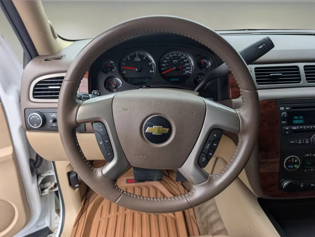 2011 /Light Cashmere/Dark Cashmere Chevrolet Tahoe LT (1GNSKBE04BR) with an Other engine, located at 3959 U.S. 80 W, Phenix City, AL, 36870, (334) 297-4885, 32.469296, -85.135185 - **Adventure Awaits: 2011 Chevrolet Tahoe LT Available Now!** <br /> <br /> Are you ready to elevate your family adventures or weekend getaways? Look no further than this stunning 2011 Chevrolet Tahoe LT, a perfect companion for growing families, city commuters, or outdoor enthusiasts. With its spac - Photo#16