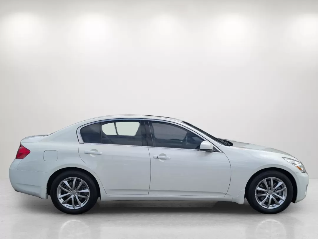 2008 Infiniti G35 Sedan Journey (JNKBV61E18M) with an Other engine, located at 3959 U.S. 80 W, Phenix City, AL, 36870, (334) 297-4885, 32.469296, -85.135185 - **Elevate Your Daily Drive with the 2008 Infiniti G35 Sedan from Gils Auto in Phenix City, AL!**<br /> <br /> Are you ready to transform your daily commute or weekend getaways into luxurious experiences? The 2008 Infiniti G35 Sedan is not just a vehicle; it's the perfect companion for those seeking - Photo#4