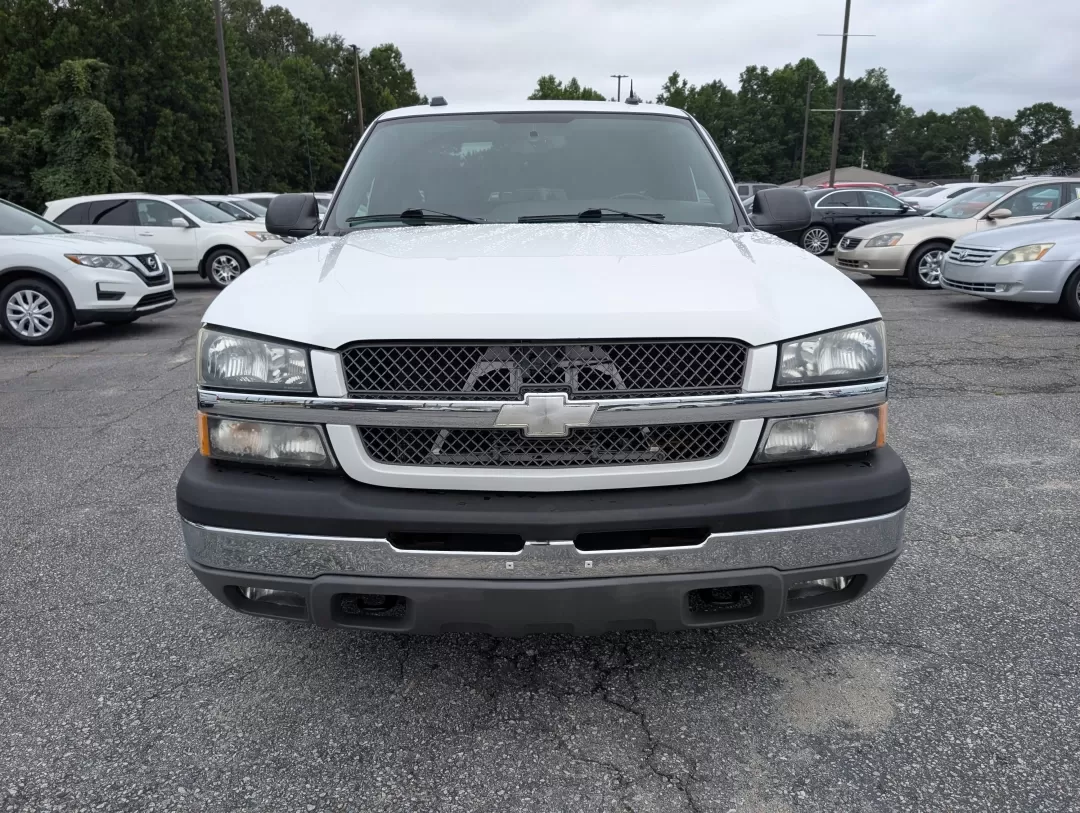 2004 /Dark Charcoal Chevrolet Silverado 1500 LT (1GCEC19T44Z) with an Other engine, located at 3959 U.S. 80 W, Phenix City, AL, 36870, (334) 297-4885, 32.469296, -85.135185 - **Experience Adventure and Reliability with the 2004 Chevrolet Silverado 1500 LT at Gils Auto!**<br /> <br /> Are you ready to elevate your driving experience? Whether you're tackling daily commutes, embarking on weekend adventures, or hauling gear for your growing family, the 2004 Chevrolet Silvera - Photo#1