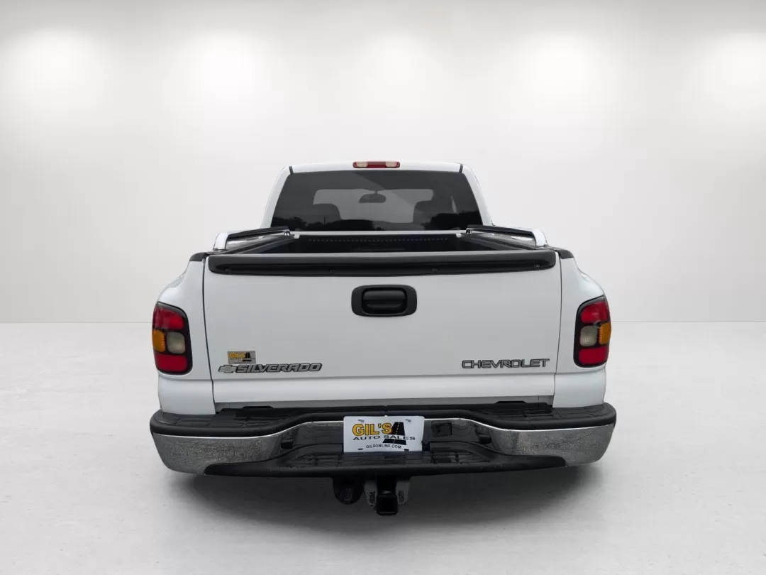 2004 /Dark Charcoal Chevrolet Silverado 1500 LT (1GCEC19T44Z) with an Other engine, located at 7000 Northlake Connector, Columbus, GA, 31904, (706) 987-8085, 32.524975, -84.978134 - **Experience Adventure and Reliability with the 2004 Chevrolet Silverado 1500 LT at Gils Auto!**<br /> <br /> Are you ready to elevate your driving experience? Whether you're tackling daily commutes, embarking on weekend adventures, or hauling gear for your growing family, the 2004 Chevrolet Silvera - Photo#5