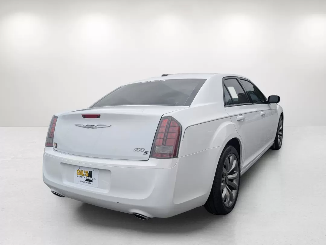 2014 /Ambassador Blue/Black Chrysler 300 300S (2C3CCABG3EH) with an Other engine, located at 3959 U.S. 80 W, Phenix City, AL, 36870, (334) 297-4885, 32.469296, -85.135185 - **Experience Luxury and Performance with the 2014 Chrysler 300S at Gils Auto!**<br /> <br /> Imagine cruising through Phenix City, AL, in a stylish sedan that seamlessly blends luxury with powerful performance-a vehicle that's perfect for both your daily commute and spontaneous weekend adventures. T - Photo#4