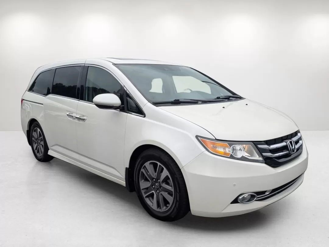 2014 Honda Odyssey (5FNRL5H92EB) with an Other engine, located at 7000 Northlake Connector, Columbus, GA, 31904, (706) 987-8085, 32.524975, -84.978134 - **Discover Family Adventures with the 2014 Honda Odyssey at Gils Auto in Phenix City, AL!**<br /> <br /> Are you ready to elevate your family's travel experience? The 2014 Honda Odyssey is the ultimate minivan designed for those who love to explore. With its spacious interior and cutting-edge featur - Photo#2