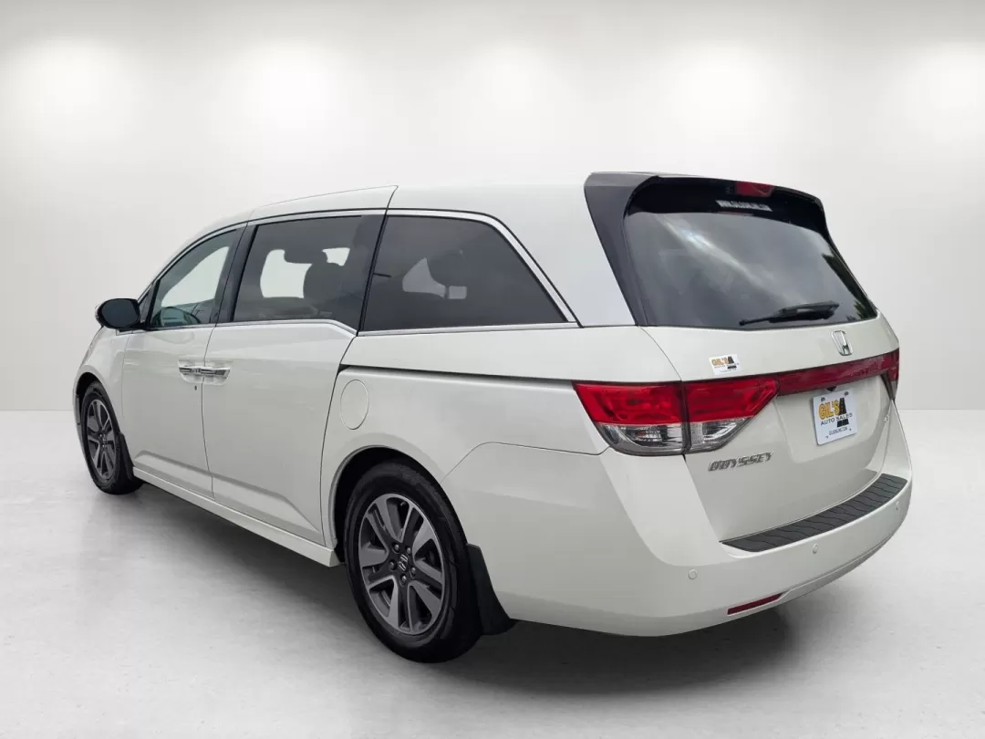 2014 Honda Odyssey (5FNRL5H92EB) with an Other engine, located at 7000 Northlake Connector, Columbus, GA, 31904, (706) 987-8085, 32.524975, -84.978134 - **Discover Family Adventures with the 2014 Honda Odyssey at Gils Auto in Phenix City, AL!**<br /> <br /> Are you ready to elevate your family's travel experience? The 2014 Honda Odyssey is the ultimate minivan designed for those who love to explore. With its spacious interior and cutting-edge featur - Photo#6