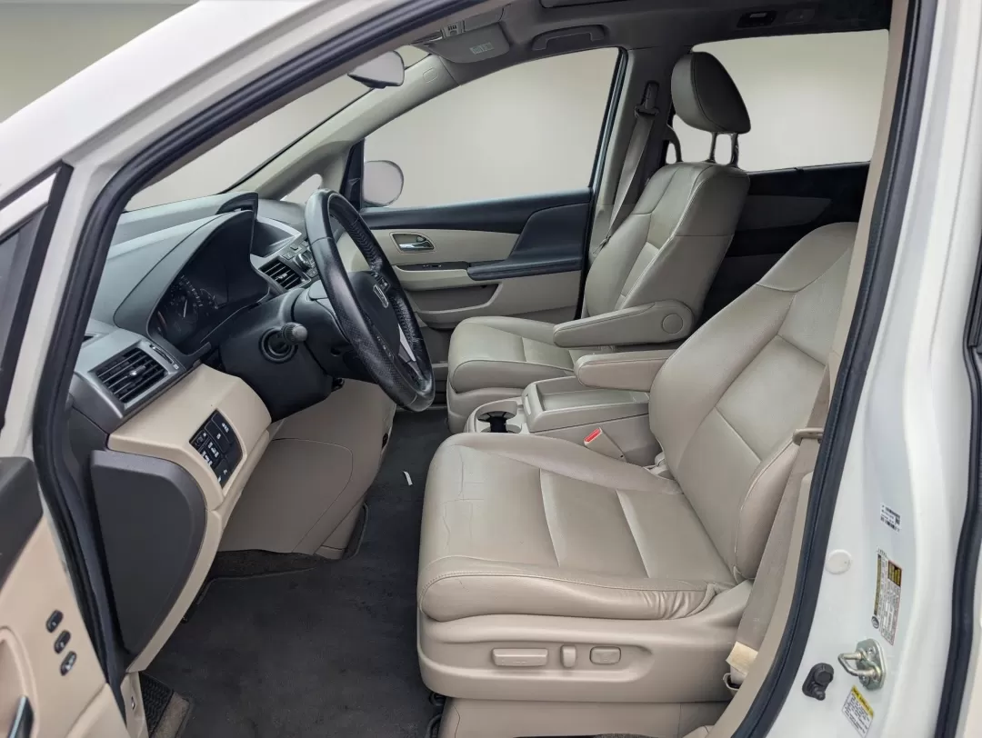 2014 Honda Odyssey (5FNRL5H92EB) with an Other engine, located at 7000 Northlake Connector, Columbus, GA, 31904, (706) 987-8085, 32.524975, -84.978134 - **Discover Family Adventures with the 2014 Honda Odyssey at Gils Auto in Phenix City, AL!**<br /> <br /> Are you ready to elevate your family's travel experience? The 2014 Honda Odyssey is the ultimate minivan designed for those who love to explore. With its spacious interior and cutting-edge featur - Photo#9