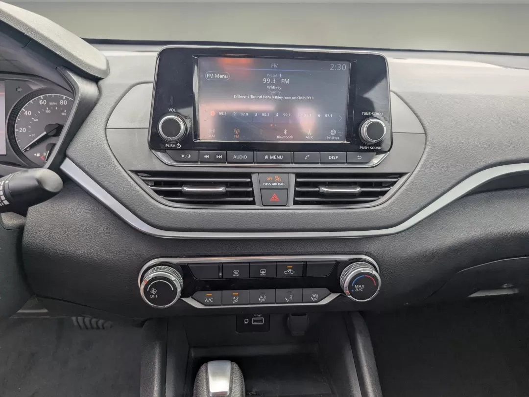 2021 /Charcoal Nissan Altima 2.5 S (1N4BL4BV9MN) with an Other engine, located at 3959 U.S. 80 W, Phenix City, AL, 36870, (334) 297-4885, 32.469296, -85.135185 - **Unlock New Adventures with the 2021 Nissan Altima at Gils Auto!**<br /> <br /> Are you ready to enhance your daily driving experience? Whether you're commuting to work, running errands around Phenix City, or embarking on weekend getaways, the 2021 Nissan Altima is designed to meet your dynamic lif - Photo#14