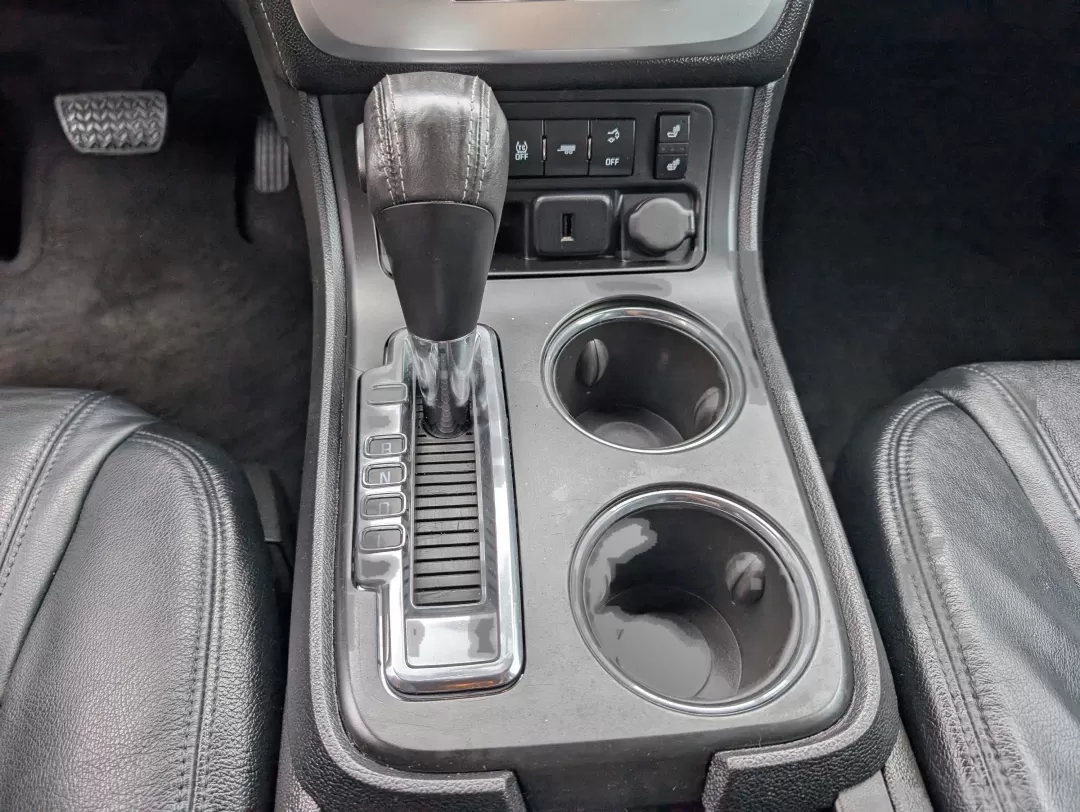 2016 /Ebony GMC Acadia SLE (1GKKRPKD5GJ) with an Other engine, located at 3959 U.S. 80 W, Phenix City, AL, 36870, (334) 297-4885, 32.469296, -85.135185 - **Adventure Awaits with the 2016 GMC Acadia SLE in Phenix City, AL!**<br /> <br /> Are you ready to elevate your family outings or weekend adventures? The 2016 GMC Acadia SLE is designed for those who crave versatility, comfort, and safety in their daily drives and excursions. Whether you're embarki - Photo#13