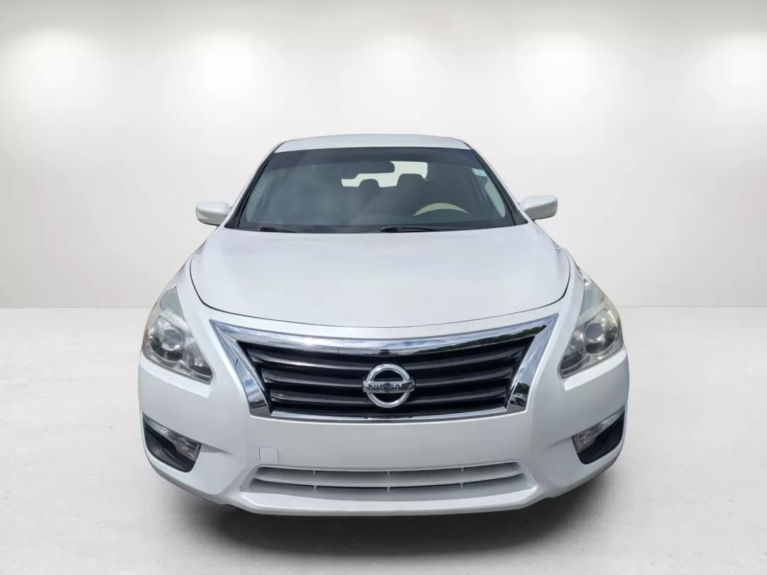 2014 /Beige Nissan Altima 2.5 SV (1N4AL3AP7EC) with an Other engine, located at 7000 Northlake Connector, Columbus, GA, 31904, (706) 987-8085, 32.524975, -84.978134 - **Experience the Freedom of the Open Road with the 2014 Nissan Altima 2.5 SV** <br /> <br /> Are you ready to elevate your daily commute or embark on weekend adventures? The 2014 Nissan Altima 2.5 SV is your perfect companion for both city and highway driving, making it ideal for budget-conscious - Photo#1