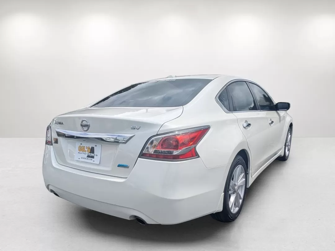 2014 /Beige Nissan Altima 2.5 SV (1N4AL3AP7EC) with an Other engine, located at 7000 Northlake Connector, Columbus, GA, 31904, (706) 987-8085, 32.524975, -84.978134 - **Experience the Freedom of the Open Road with the 2014 Nissan Altima 2.5 SV** <br /> <br /> Are you ready to elevate your daily commute or embark on weekend adventures? The 2014 Nissan Altima 2.5 SV is your perfect companion for both city and highway driving, making it ideal for budget-conscious - Photo#3