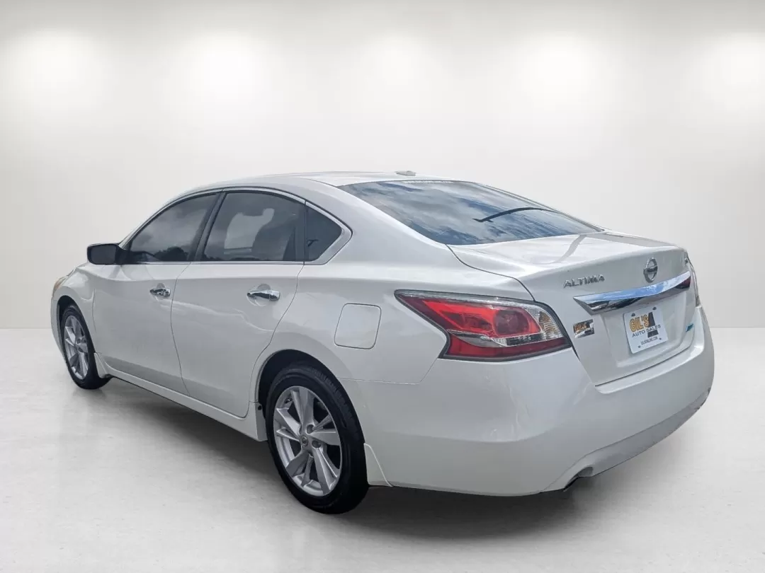 2014 /Beige Nissan Altima 2.5 SV (1N4AL3AP7EC) with an Other engine, located at 7000 Northlake Connector, Columbus, GA, 31904, (706) 987-8085, 32.524975, -84.978134 - **Experience the Freedom of the Open Road with the 2014 Nissan Altima 2.5 SV** <br /> <br /> Are you ready to elevate your daily commute or embark on weekend adventures? The 2014 Nissan Altima 2.5 SV is your perfect companion for both city and highway driving, making it ideal for budget-conscious - Photo#5
