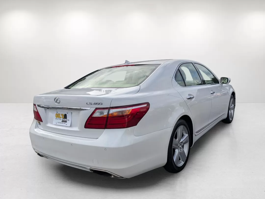 2012 Lexus LS 460 (JTHBL5EF9C5) with an Other engine, located at 1430 Gateway Drive, Opelika, AL, 36801, (334) 239-0944, 32.637871, -85.409790 - **Elevate Your Driving Experience: 2012 Lexus LS 460 at Gils Auto**<br /> <br /> Are you ready to redefine your daily commute or make a statement on those weekend getaways? The 2012 Lexus LS 460 is the perfect luxury sedan to elevate your driving experience, offering a seamless blend of comfort, sty - Photo#4