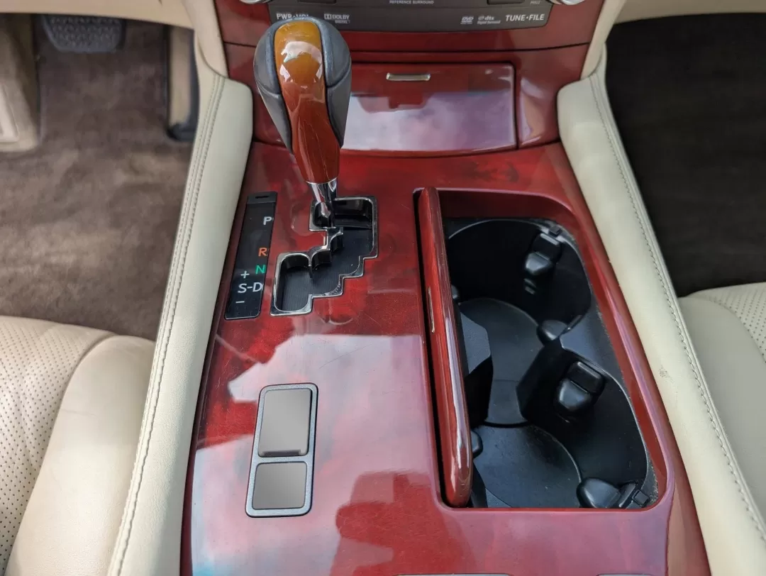 2012 Lexus LS 460 (JTHBL5EF9C5) with an Other engine, located at 1430 Gateway Drive, Opelika, AL, 36801, (334) 239-0944, 32.637871, -85.409790 - **Elevate Your Driving Experience: 2012 Lexus LS 460 at Gils Auto**<br /> <br /> Are you ready to redefine your daily commute or make a statement on those weekend getaways? The 2012 Lexus LS 460 is the perfect luxury sedan to elevate your driving experience, offering a seamless blend of comfort, sty - Photo#14