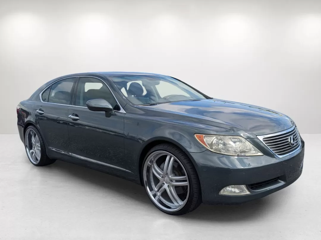 2007 Lexus LS 460 (JTHBL46F975) with an Other engine, located at 7000 Northlake Connector, Columbus, GA, 31904, (706) 987-8085, 32.524975, -84.978134 - **Elevate Your Driving Experience with the 2007 Lexus LS 460 at Gils Auto in Phenix City, AL!**<br /> <br /> Are you in search of a luxurious ride that effortlessly blends sophistication and performance? Whether you're a daily commuter navigating the busy roads or a weekend adventurer seeking comfor - Photo#2