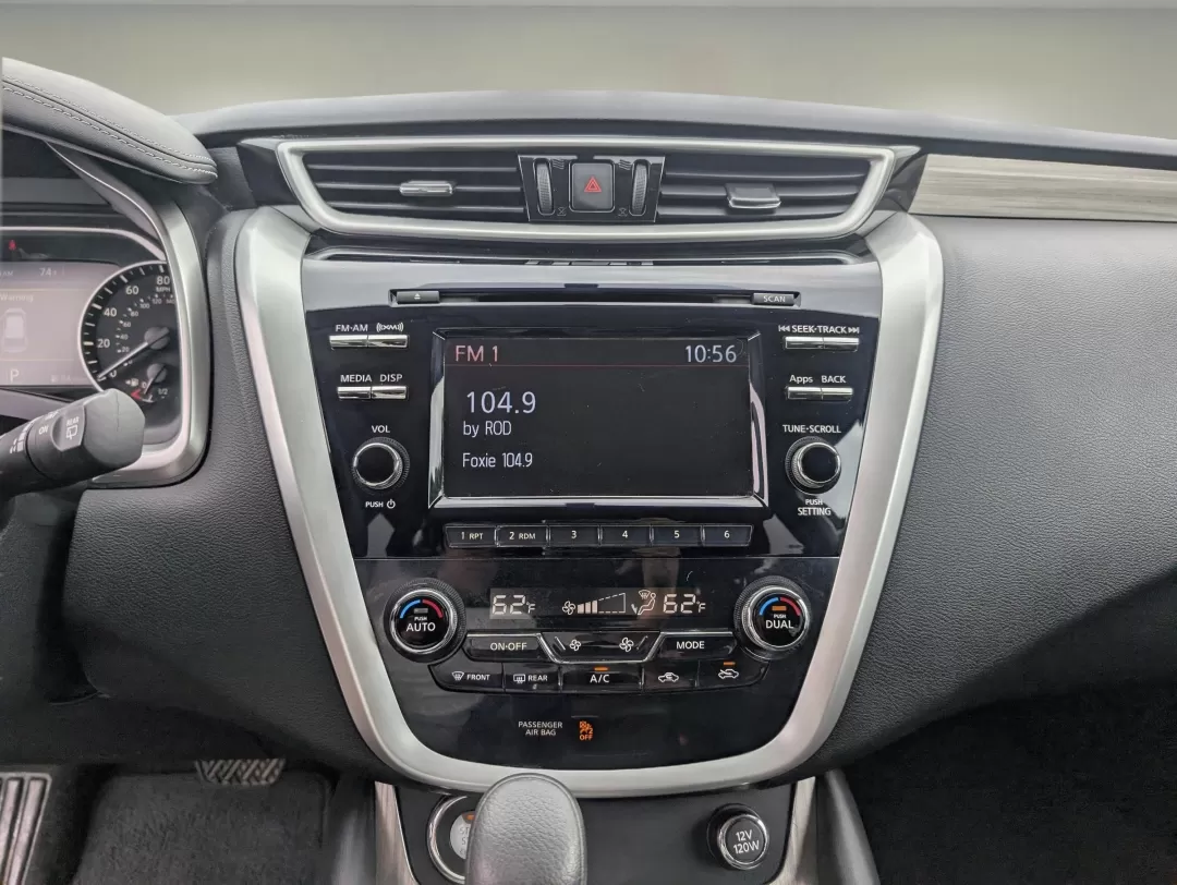 2015 /Black Nissan Murano S (5N1AZ2MH8FN) with an Other engine, located at 3959 U.S. 80 W, Phenix City, AL, 36870, (334) 297-4885, 32.469296, -85.135185 - **Experience Adventure and Comfort with the 2015 Nissan Murano!** <br /> <br /> Are you ready to elevate your driving experience? Whether you're navigating the hustle and bustle of daily commutes in Phenix City, AL, or planning an unforgettable weekend getaway, the 2015 Nissan Murano is the perfect - Photo#13