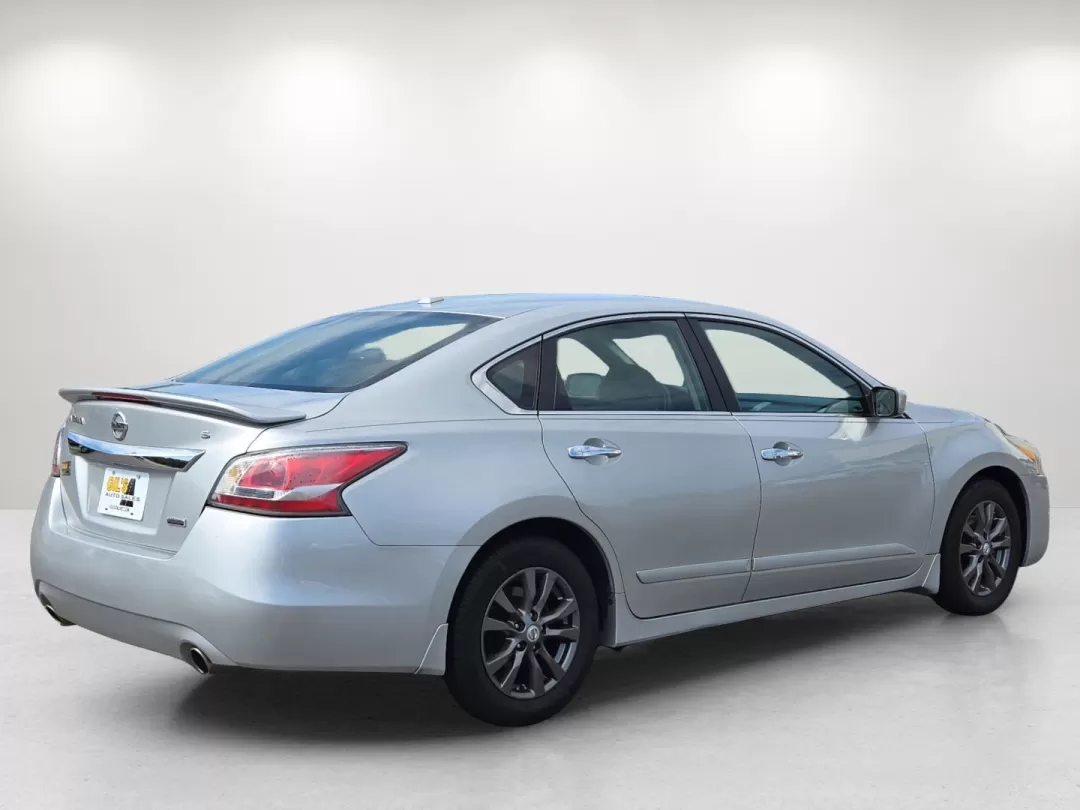 2015 /Charcoal Nissan Altima 2.5 S (1N4AL3AP7FC) with an Other engine, located at 521 Old Farm Lane Rd, Prattville, AL, 36066, (334) 325-1505, 32.482460, -86.416367 - **Drive into Your Next Adventure with This 2015 Nissan Altima! Perfect for Commuters and Families Alike!**<br /> <br /> Imagine cruising through Prattville in a stylish and reliable sedan that's not only designed for comfort but also for functionality. Whether you're commuting to work, dropping the - Photo#6