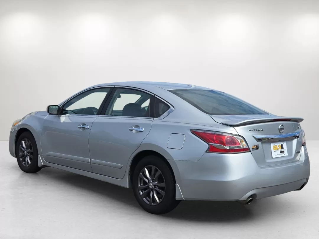 2015 /Charcoal Nissan Altima 2.5 S (1N4AL3AP7FC) with an Other engine, located at 521 Old Farm Lane Rd, Prattville, AL, 36066, (334) 325-1505, 32.482460, -86.416367 - **Drive into Your Next Adventure with This 2015 Nissan Altima! Perfect for Commuters and Families Alike!**<br /> <br /> Imagine cruising through Prattville in a stylish and reliable sedan that's not only designed for comfort but also for functionality. Whether you're commuting to work, dropping the - Photo#8
