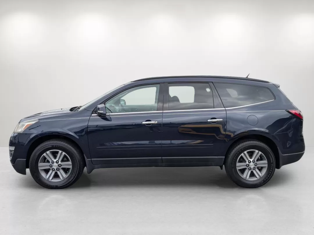 2015 /Dark Titanium/Light Titanium Chevrolet Traverse LT (1GNKRGKD3FJ) with an Other engine, located at 7000 Northlake Connector, Columbus, GA, 31904, (706) 987-8085, 32.524975, -84.978134 - **Explore Your Next Adventure with the 2015 Chevrolet Traverse LT at Gils Auto in Phenix City, AL!**<br /> <br /> Are you searching for the perfect SUV that effortlessly combines space, comfort, and versatility for your family or weekend adventures? Look no further than this stunning 2015 Chevrolet - Photo#7