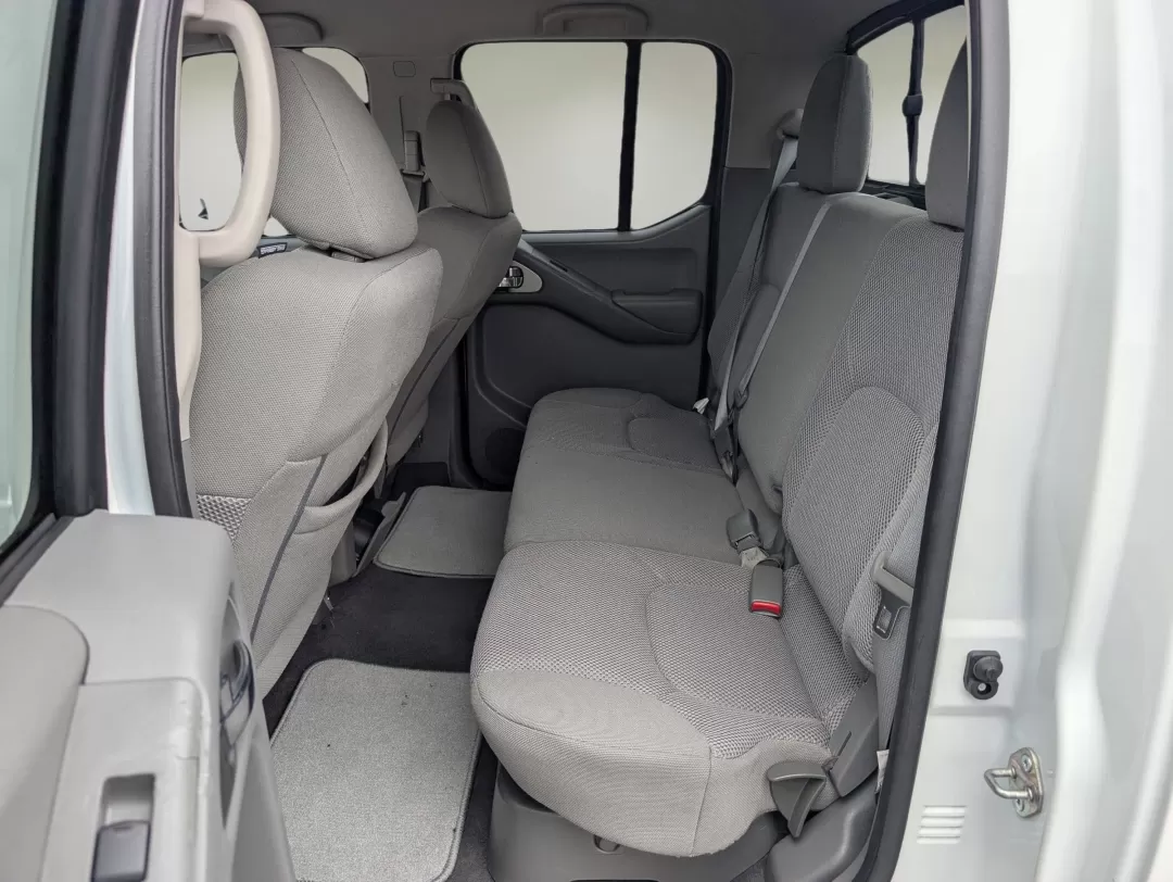 2019 /Steel Nissan Frontier SV (1N6AD0ER7KN) with an Other engine, located at 1430 Gateway Drive, Opelika, AL, 36801, (334) 239-0944, 32.637871, -85.409790 - Are you searching for the perfect vehicle to enhance your active lifestyle? Look no further than the 2019 Nissan Frontier SV, a rugged and reliable crew cab pickup that's ready for anything-from weekend getaways to daily commutes. Available at Gils Auto, a trusted Buy Here Pay Here dealership locate - Photo#9