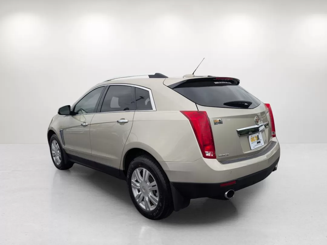 2015 /Shale w/Brownstone accents Cadillac SRX Luxury Collection (3GYFNBE39FS) with an Other engine, located at 5115 14th Ave., Columbus, GA, 31904, (706) 323-0345, 32.511494, -84.971046 - Discover the perfect blend of luxury and practicality with the 2015 Cadillac SRX Luxury Collection, ideal for both family road trips and daily commutes. Imagine gliding through the streets of Phenix City, AL, in a refined SUV that combines style with functionality. With its spacious interior and cut - Photo#6