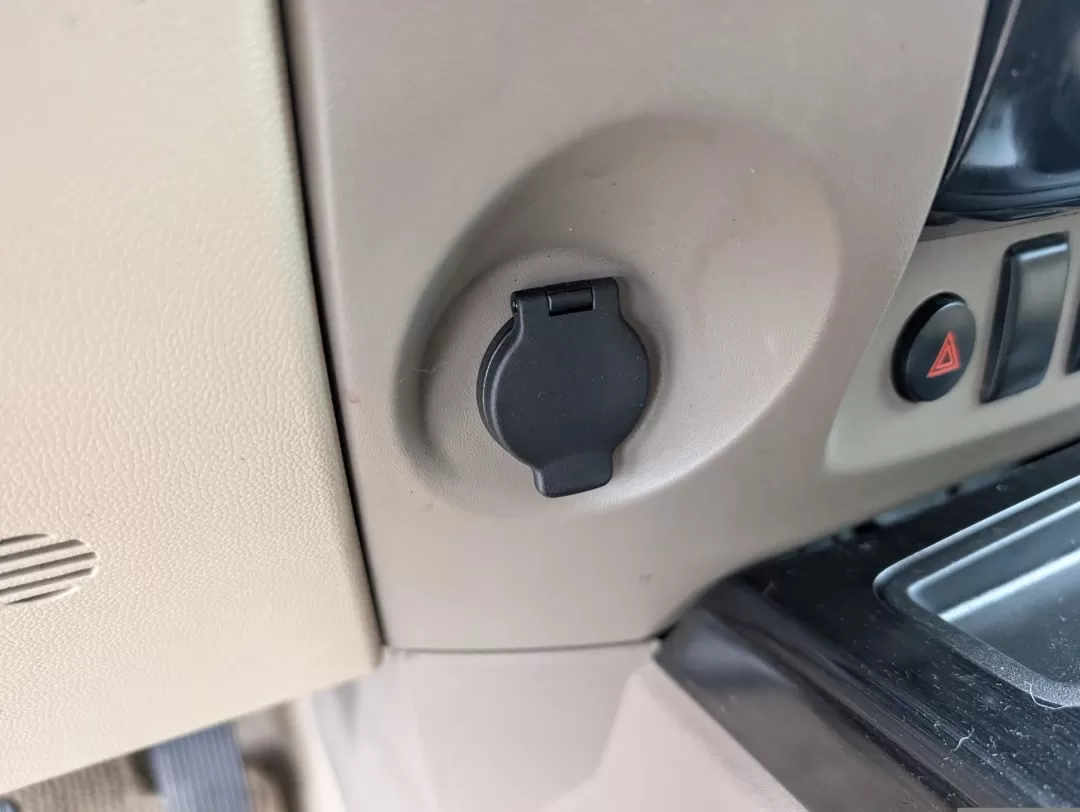 2015 /Almond Nissan Titan SV (1N6BA0EDXFN) with an Other engine, located at 3959 U.S. 80 W, Phenix City, AL, 36870, (334) 297-4885, 32.469296, -85.135185 - **Discover Your Adventurous Spirit with the 2015 Nissan Titan SV at Gils Auto!**<br /> <br /> Are you ready to elevate your lifestyle with a powerful and versatile pickup that combines robust performance with unmatched comfort? Look no further than this **2015 Nissan Titan SV**, perfect for growing - Photo#14