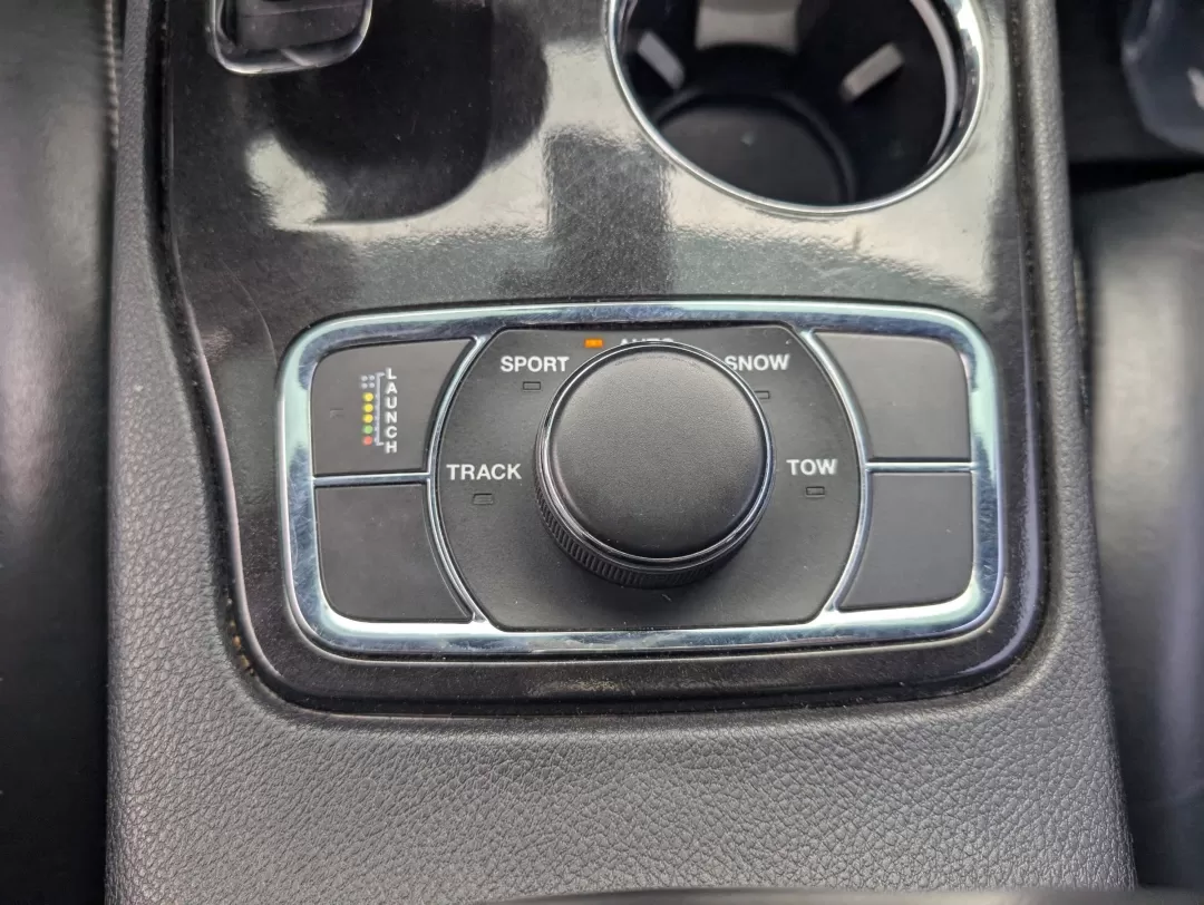 2015 /Black Jeep Grand Cherokee SRT (1C4RJFDJXFC) with an Other engine, located at 1430 Gateway Drive, Opelika, AL, 36801, (334) 239-0944, 32.637871, -85.409790 - **Elevate Your Adventures with the 2015 Jeep Grand Cherokee SRT at Gils Auto!**<br /> <br /> Are you ready to take your outdoor adventures to the next level? Whether it's cruising along the Chattahoochee River, tackling rugged terrains at nearby hiking trails, or simply enjoying a comfortable ride t - Photo#14