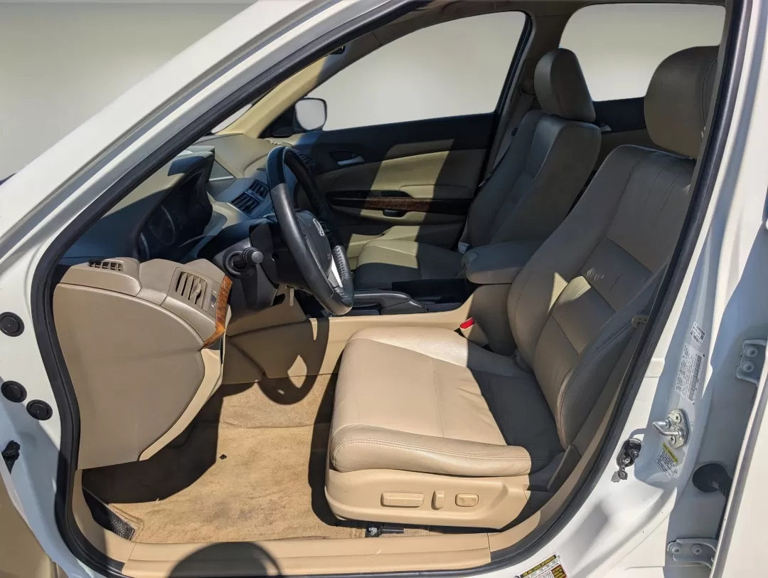 2010 Honda Accord Sdn EX-L (1HGCP3F84AA) with an Other engine, located at 1430 Gateway Drive, Opelika, AL, 36801, (334) 239-0944, 32.637871, -85.409790 - 2010 Honda Accord Sdn EX-L - Photo#9