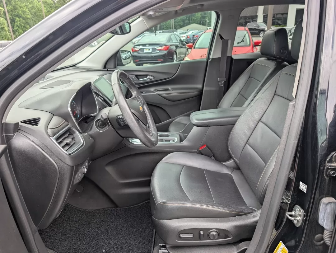 2018 /Jet Black Chevrolet Equinox Premier (3GNAXMEV3JL) with an Other engine, located at 3959 U.S. 80 W, Phenix City, AL, 36870, (334) 297-4885, 32.469296, -85.135185 - **Adventure Awaits with the 2018 Chevrolet Equinox Premier - Your Perfect SUV for Any Journey!**<br /> <br /> Are you in search of a versatile vehicle that seamlessly blends style, comfort, and technology? Look no further than this stunning 2018 Chevrolet Equinox Premier, available now at Gils Auto - Photo#10