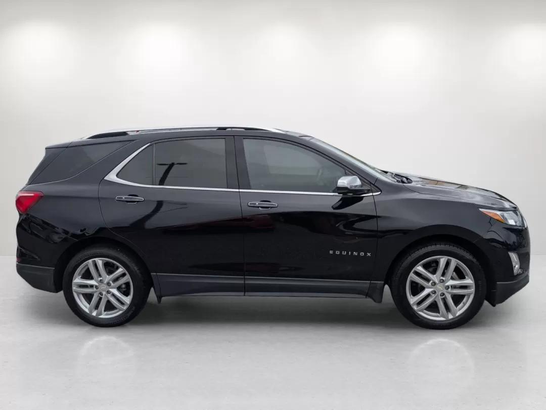 2018 /Jet Black Chevrolet Equinox Premier (3GNAXMEV3JL) with an Other engine, located at 7000 Northlake Connector, Columbus, GA, 31904, (706) 987-8085, 32.524975, -84.978134 - 2018 Chevrolet Equinox Premier - Photo#3