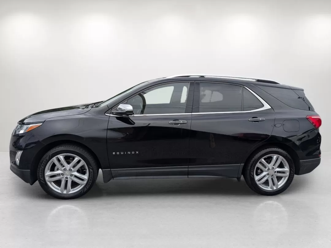 2018 /Jet Black Chevrolet Equinox Premier (3GNAXMEV3JL) with an Other engine, located at 7000 Northlake Connector, Columbus, GA, 31904, (706) 987-8085, 32.524975, -84.978134 - 2018 Chevrolet Equinox Premier - Photo#6