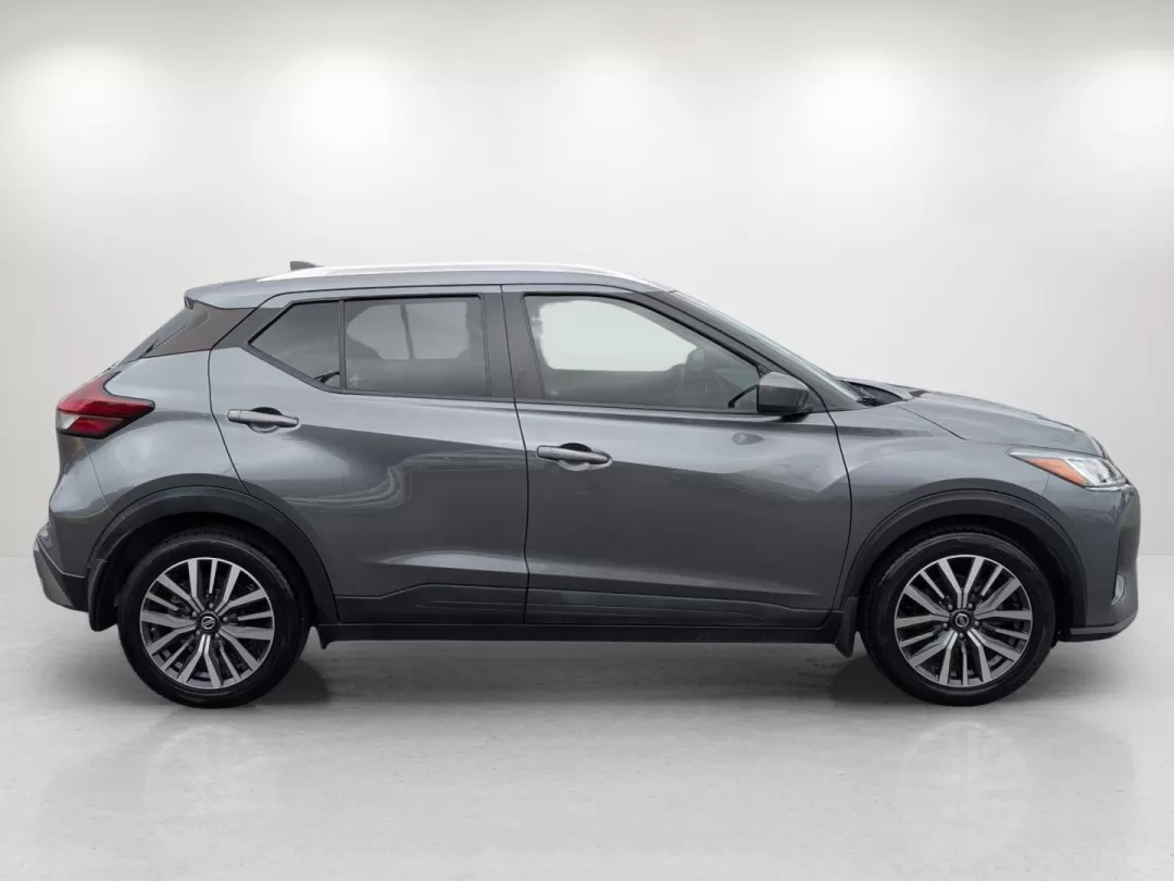 2021 /Charcoal Nissan Kicks SV (3N1CP5CV1ML) with an Other engine, located at 3959 U.S. 80 W, Phenix City, AL, 36870, (334) 297-4885, 32.469296, -85.135185 - **Discover the Perfect SUV for Your Active Lifestyle!**<br /> <br /> Are you searching for a versatile and stylish vehicle that perfectly complements your adventurous spirit? Look no further! At Gils Auto, located at 3959 U.S. 80 W in Phenix City, AL, we proudly present the 2021 Nissan Kicks SV-an i - Photo#3