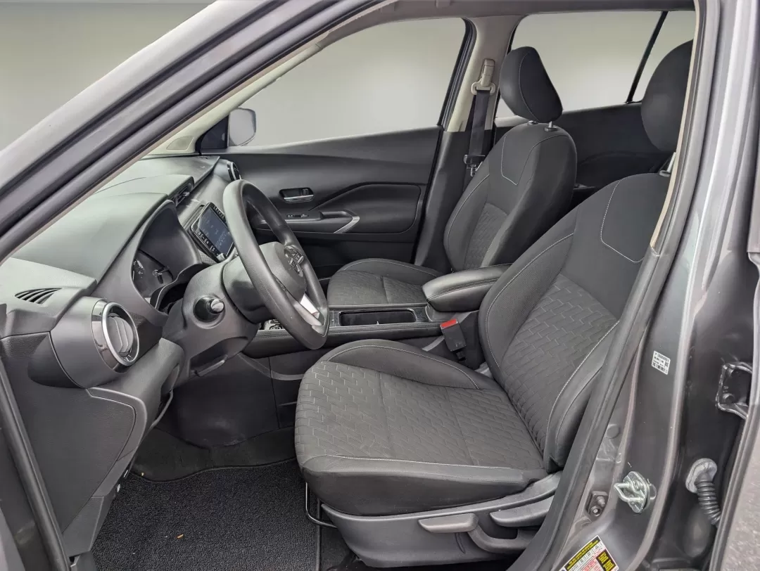 2021 /Charcoal Nissan Kicks SV (3N1CP5CV1ML) with an Other engine, located at 3959 U.S. 80 W, Phenix City, AL, 36870, (334) 297-4885, 32.469296, -85.135185 - **Discover the Perfect SUV for Your Active Lifestyle!**<br /> <br /> Are you searching for a versatile and stylish vehicle that perfectly complements your adventurous spirit? Look no further! At Gils Auto, located at 3959 U.S. 80 W in Phenix City, AL, we proudly present the 2021 Nissan Kicks SV-an i - Photo#8