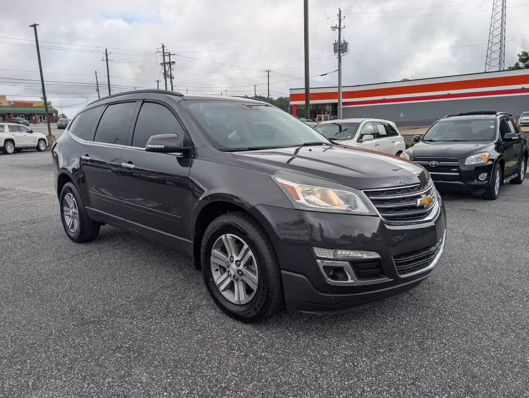 2015 /Ebony Chevrolet Traverse LT (1GNKRHKD9FJ) with an Other engine, located at 3959 U.S. 80 W, Phenix City, AL, 36870, (334) 297-4885, 32.469296, -85.135185 - **Discover Adventure with the 2015 Chevrolet Traverse LT Your Perfect Family SUV!**<br /> <br /> Are you ready to elevate your family adventures? The 2015 Chevrolet Traverse LT is designed to take your family outings, weekend getaways, and daily commutes to an entirely new level. With spacious seat - Photo#2