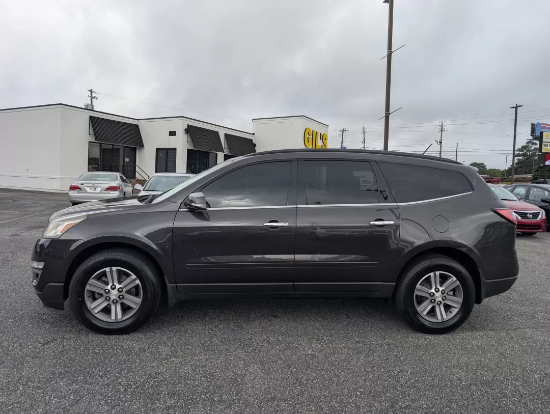 2015 /Ebony Chevrolet Traverse LT (1GNKRHKD9FJ) with an Other engine, located at 3959 U.S. 80 W, Phenix City, AL, 36870, (334) 297-4885, 32.469296, -85.135185 - **Discover Adventure with the 2015 Chevrolet Traverse LT Your Perfect Family SUV!**<br /> <br /> Are you ready to elevate your family adventures? The 2015 Chevrolet Traverse LT is designed to take your family outings, weekend getaways, and daily commutes to an entirely new level. With spacious seat - Photo#7