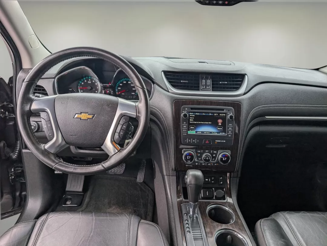 2015 /Ebony Chevrolet Traverse LT (1GNKRHKD9FJ) with an Other engine, located at 3959 U.S. 80 W, Phenix City, AL, 36870, (334) 297-4885, 32.469296, -85.135185 - **Discover Adventure with the 2015 Chevrolet Traverse LT Your Perfect Family SUV!**<br /> <br /> Are you ready to elevate your family adventures? The 2015 Chevrolet Traverse LT is designed to take your family outings, weekend getaways, and daily commutes to an entirely new level. With spacious seat - Photo#12