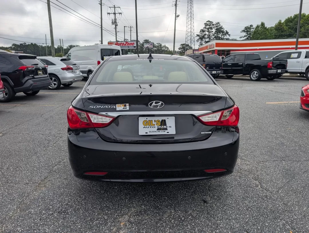 2011 /Camel Hyundai Sonata Ltd (5NPEC4AC2BH) with an Other engine, located at 3959 U.S. 80 W, Phenix City, AL, 36870, (334) 297-4885, 32.469296, -85.135185 - **Drive Into Your Next Adventure with the 2011 Hyundai Sonata at Gils Auto!**<br /> <br /> Are you ready to elevate your daily commute or embark on family road trips? The 2011 Hyundai Sonata, now available at Gils Auto in Phenix City, AL, is the perfect blend of style, comfort, and reliability that - Photo#5