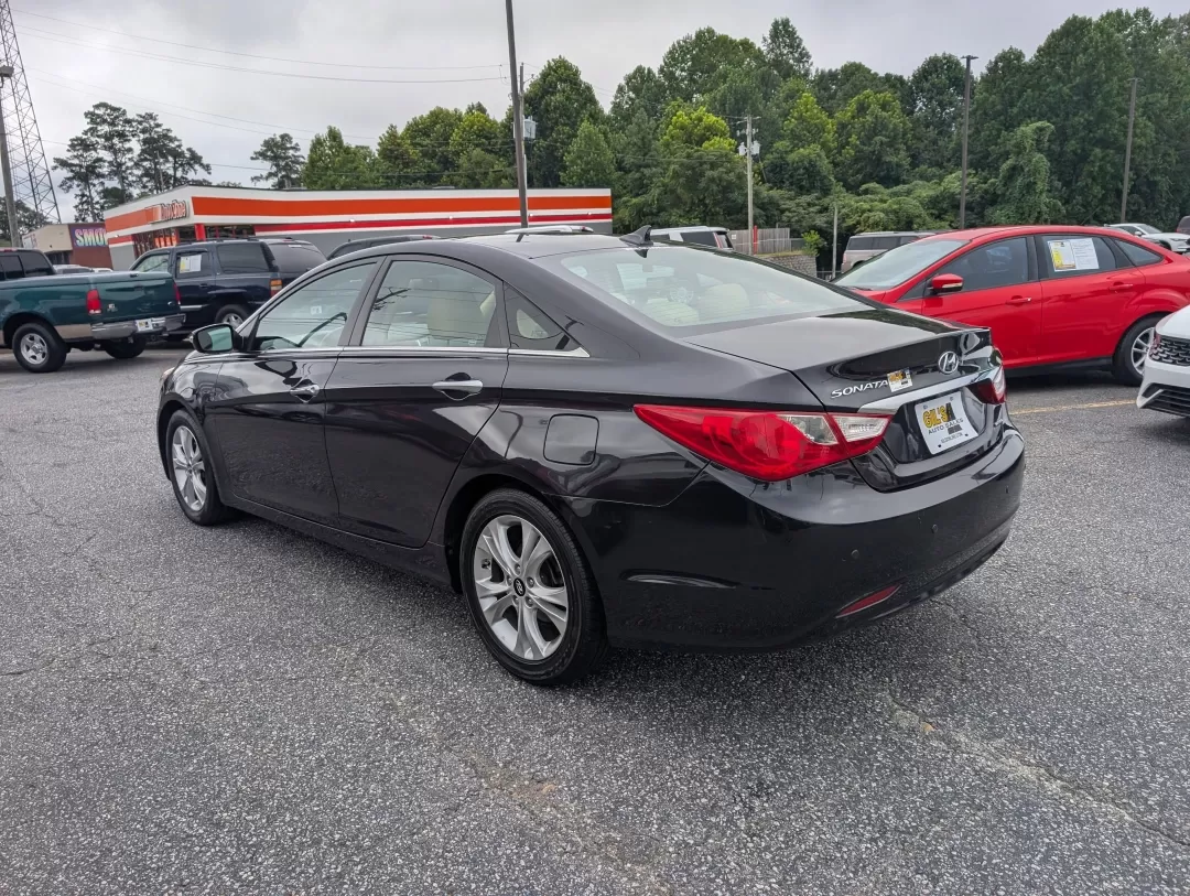 2011 /Camel Hyundai Sonata Ltd (5NPEC4AC2BH) with an Other engine, located at 3959 U.S. 80 W, Phenix City, AL, 36870, (334) 297-4885, 32.469296, -85.135185 - **Drive Into Your Next Adventure with the 2011 Hyundai Sonata at Gils Auto!**<br /> <br /> Are you ready to elevate your daily commute or embark on family road trips? The 2011 Hyundai Sonata, now available at Gils Auto in Phenix City, AL, is the perfect blend of style, comfort, and reliability that - Photo#6